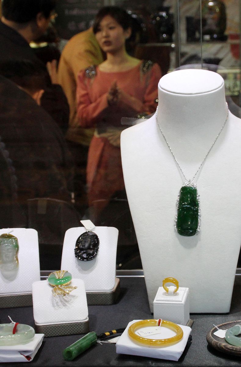 戴玉的好处：养生美容、提升气质、增进人际