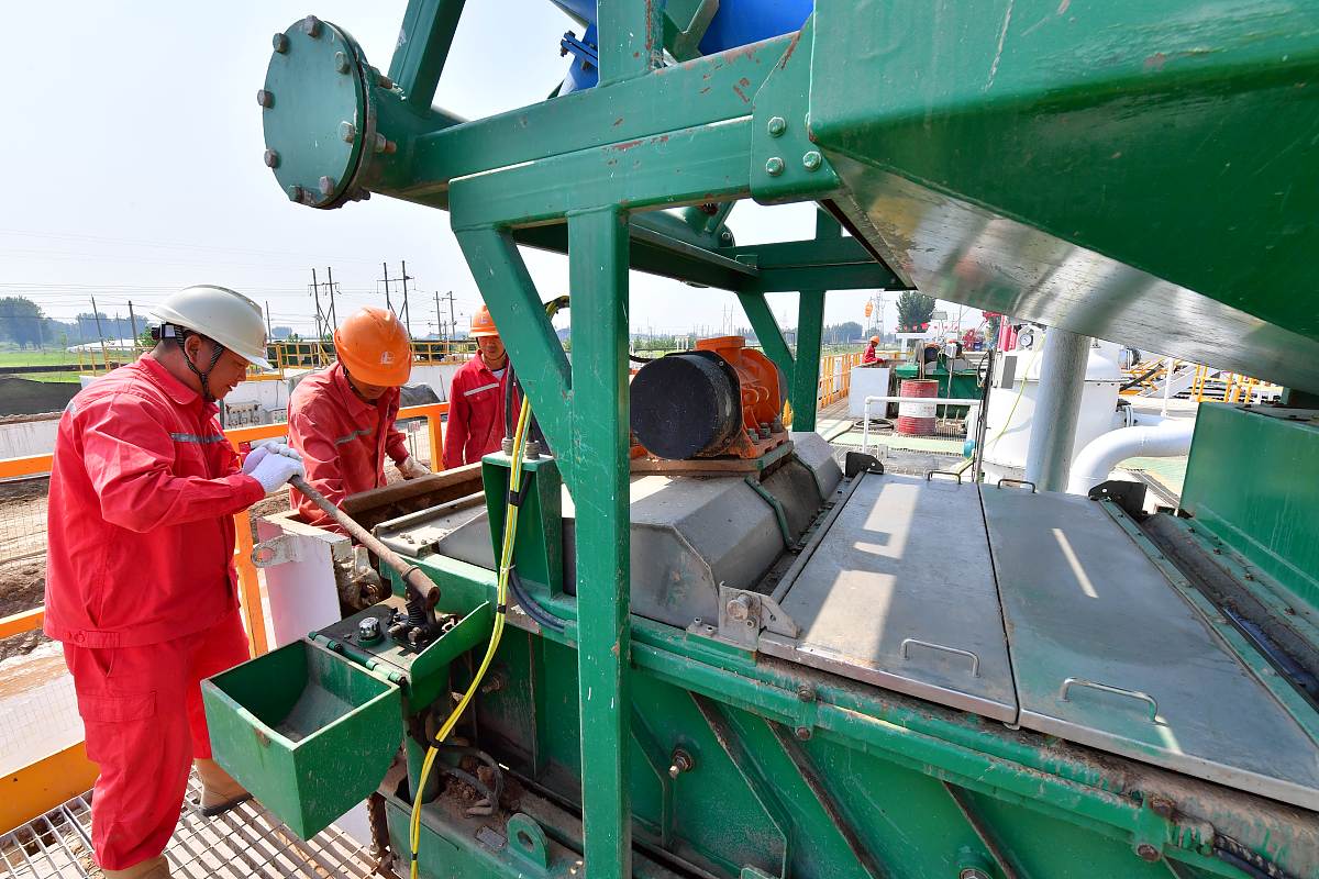 土工格室固化泥浆最新研究：性能、应用与未来方向