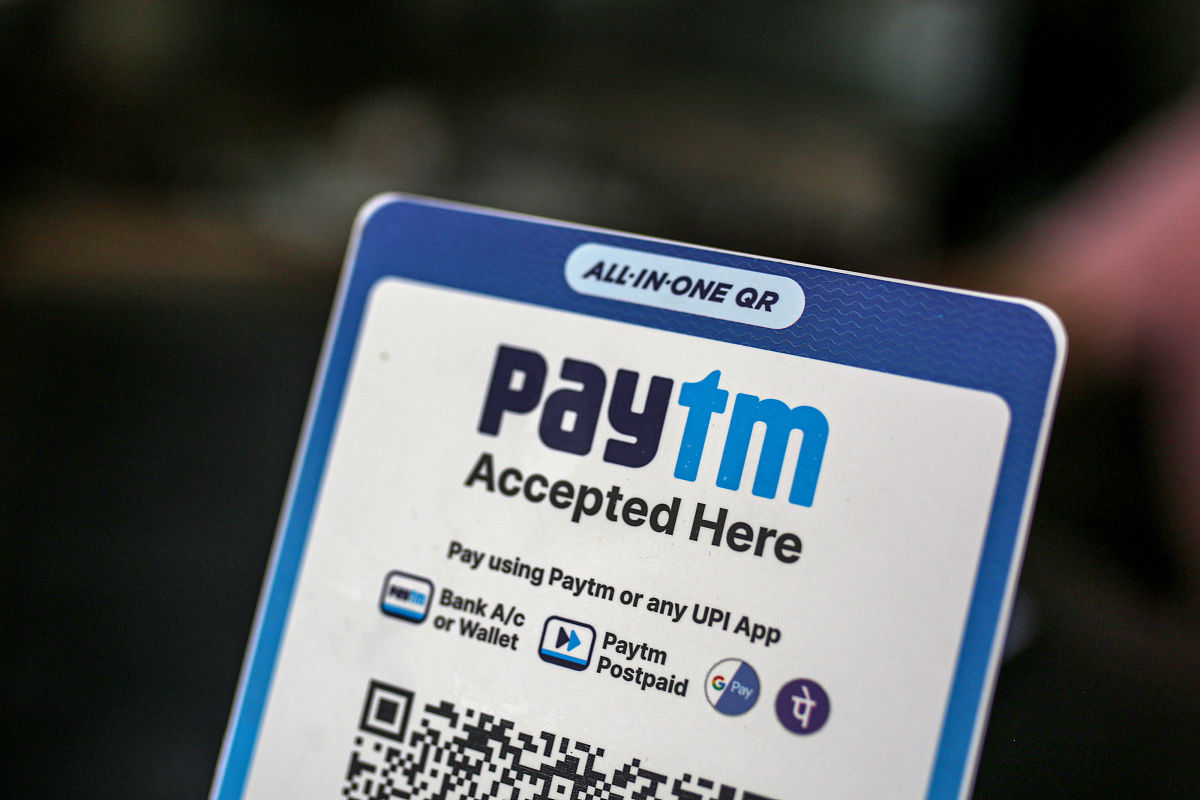 当地时间2021年7月17日,印度,当地百货商店内为使用paytm支付系统做广