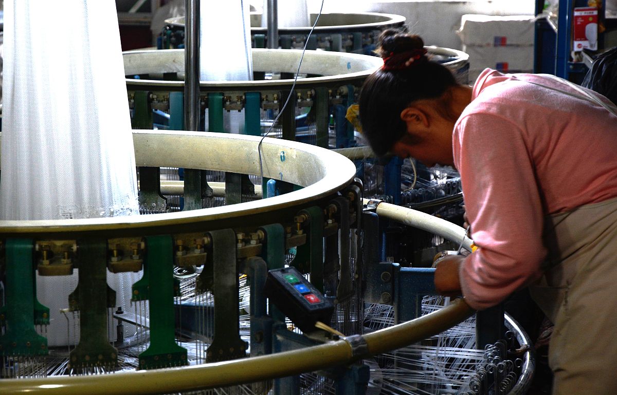 涡流纺棉结疵点高原因分析：如何降低棉节率？