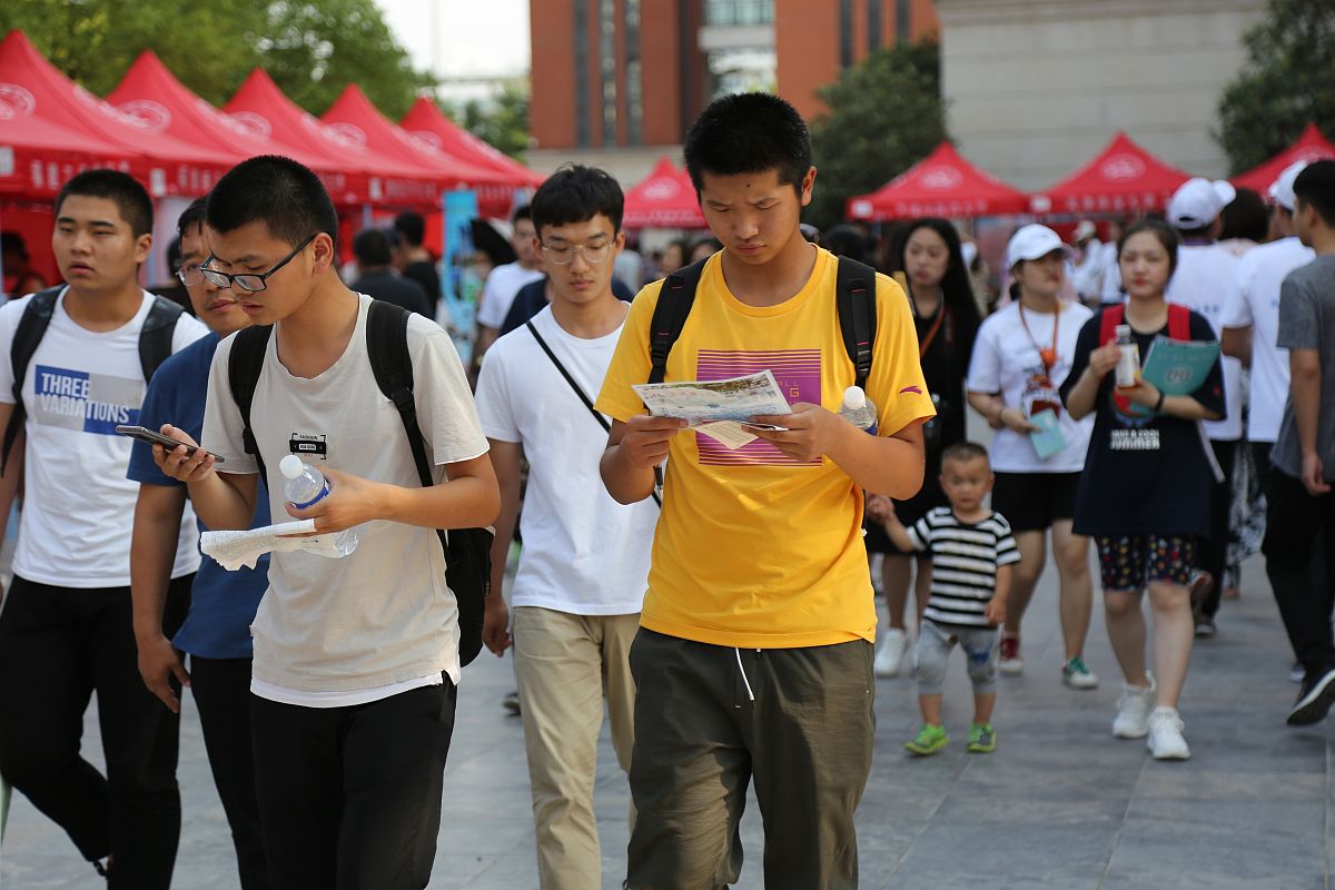 河南财政金融学院女生读怎么样？