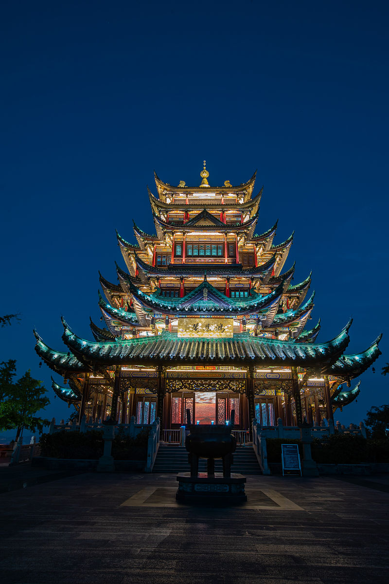重庆职业学校森林生态旅游专业：就业前景、课程设置和实践教学