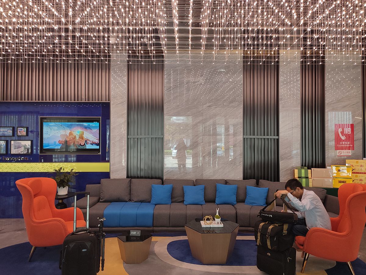 VIP Waiting Room in English: What to Call It