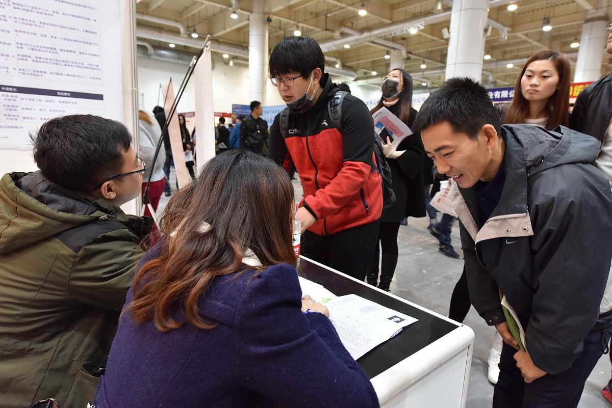 广西女生上中专学校学什么好？2022年热门专业推荐