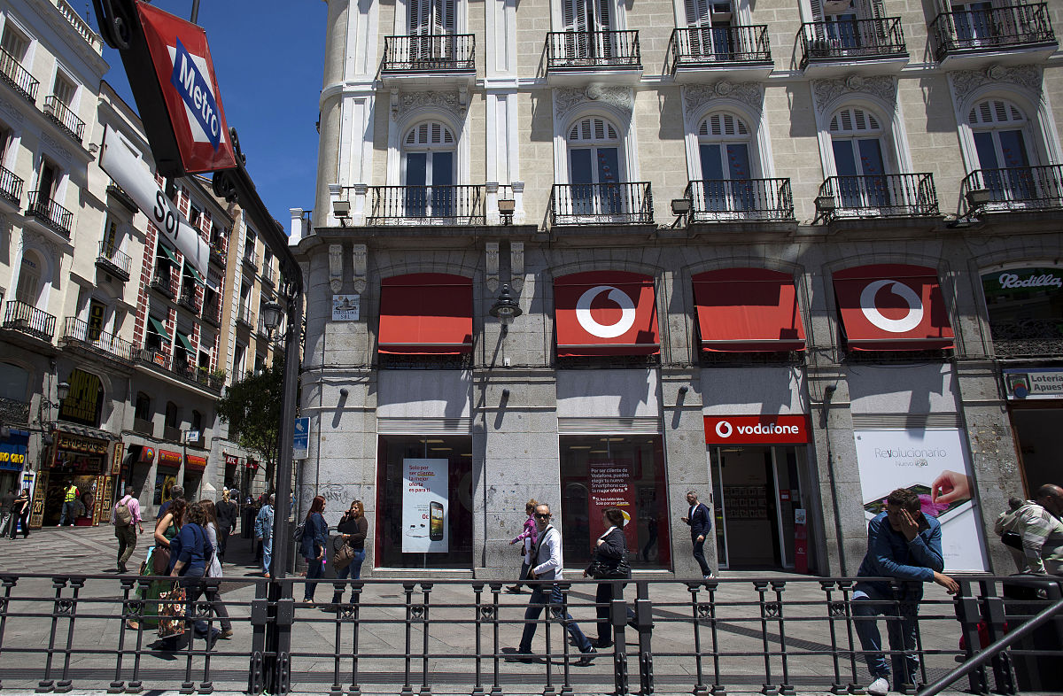 当地时间2012年5月22日,西班牙马德里,沃达丰(vodafone)标识.沃达丰公