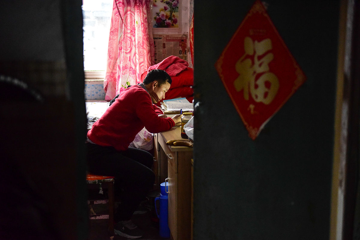 柳江职业教育中心2021年报名需要满足哪些条件