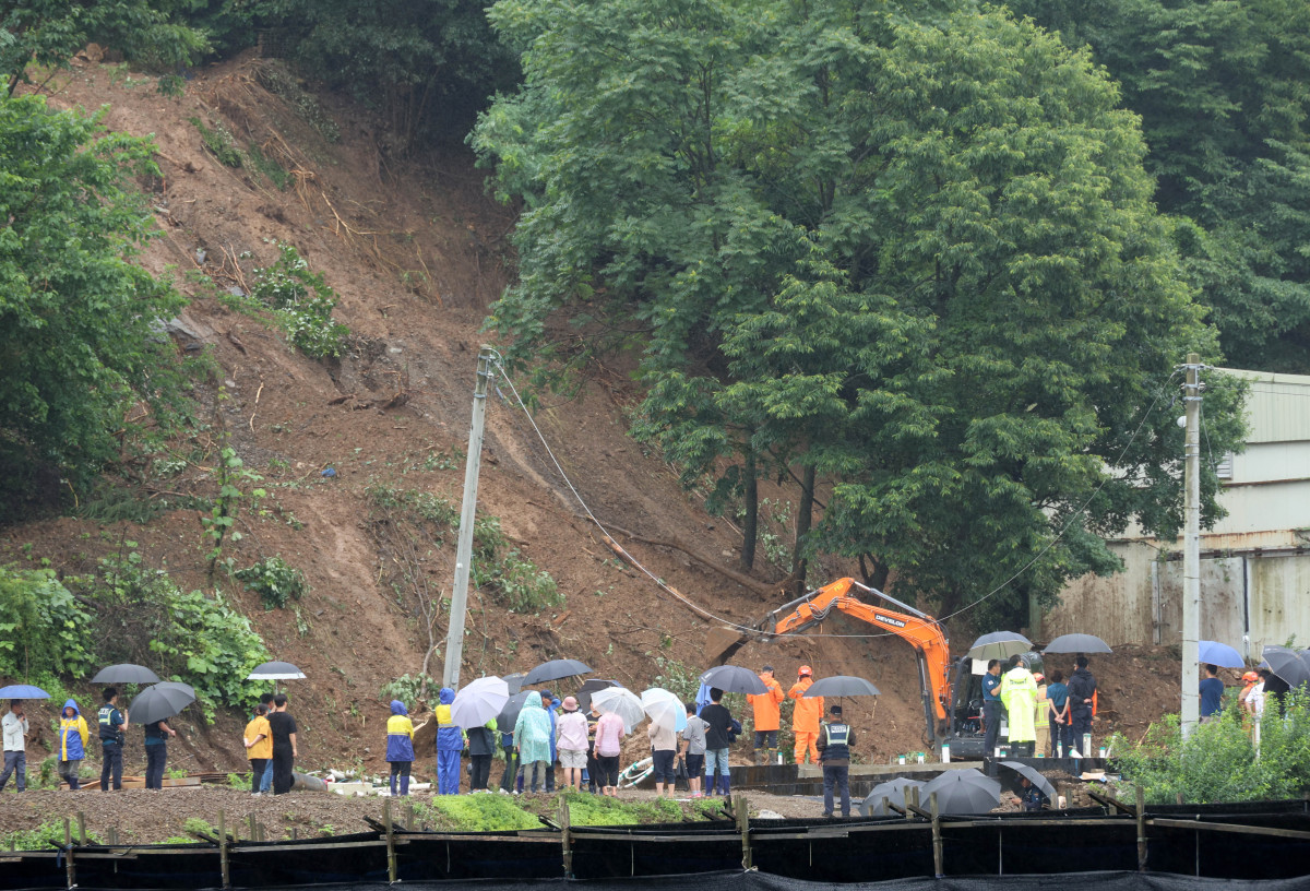 据央视新闻报道,从7月16日7时至17日10时,宝鸡普降大到暴雨,平均降雨