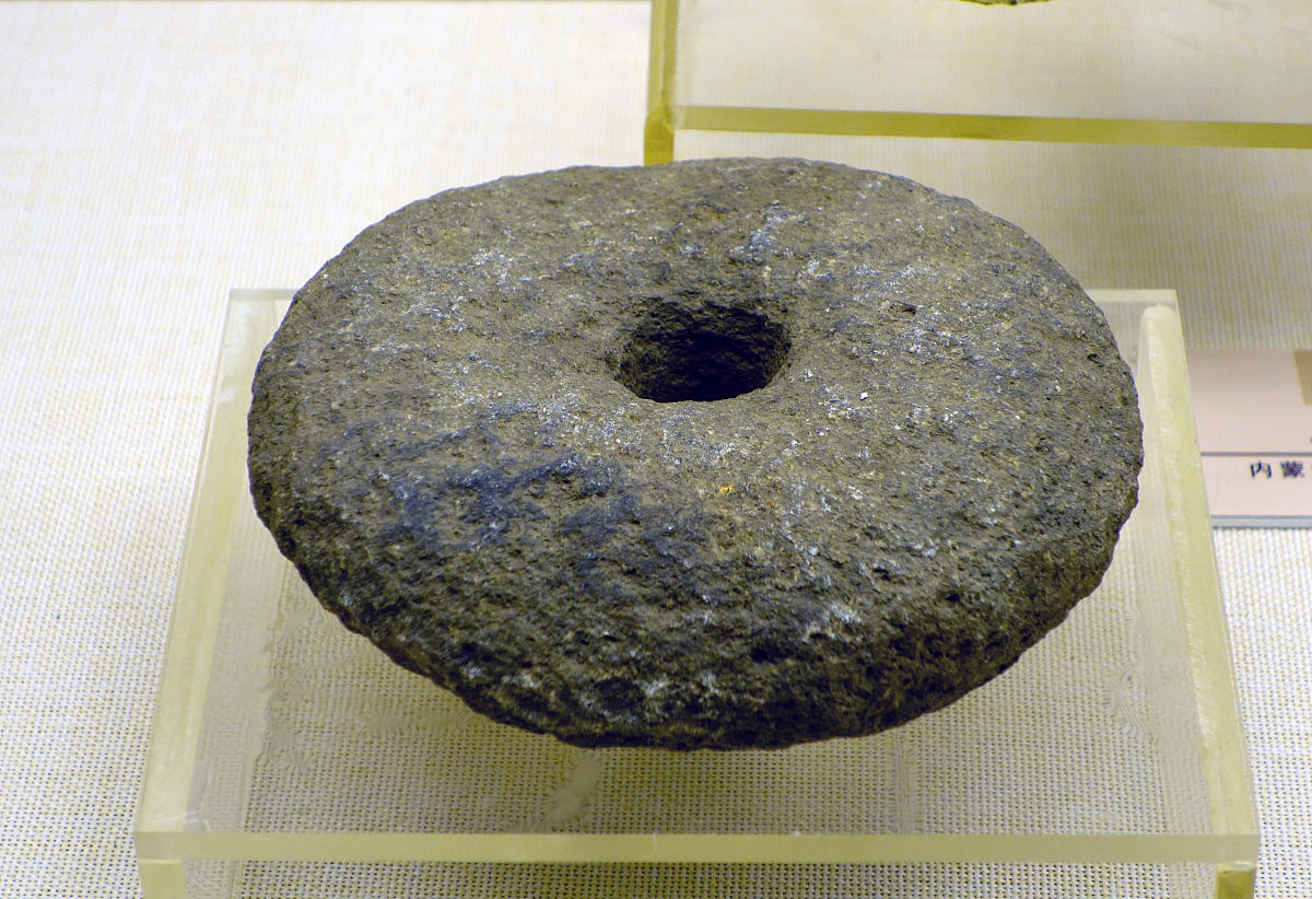 2014年03月10日 石锤,新石器时代,兴安盟科右中旗毛杜西遗址出土,内蒙