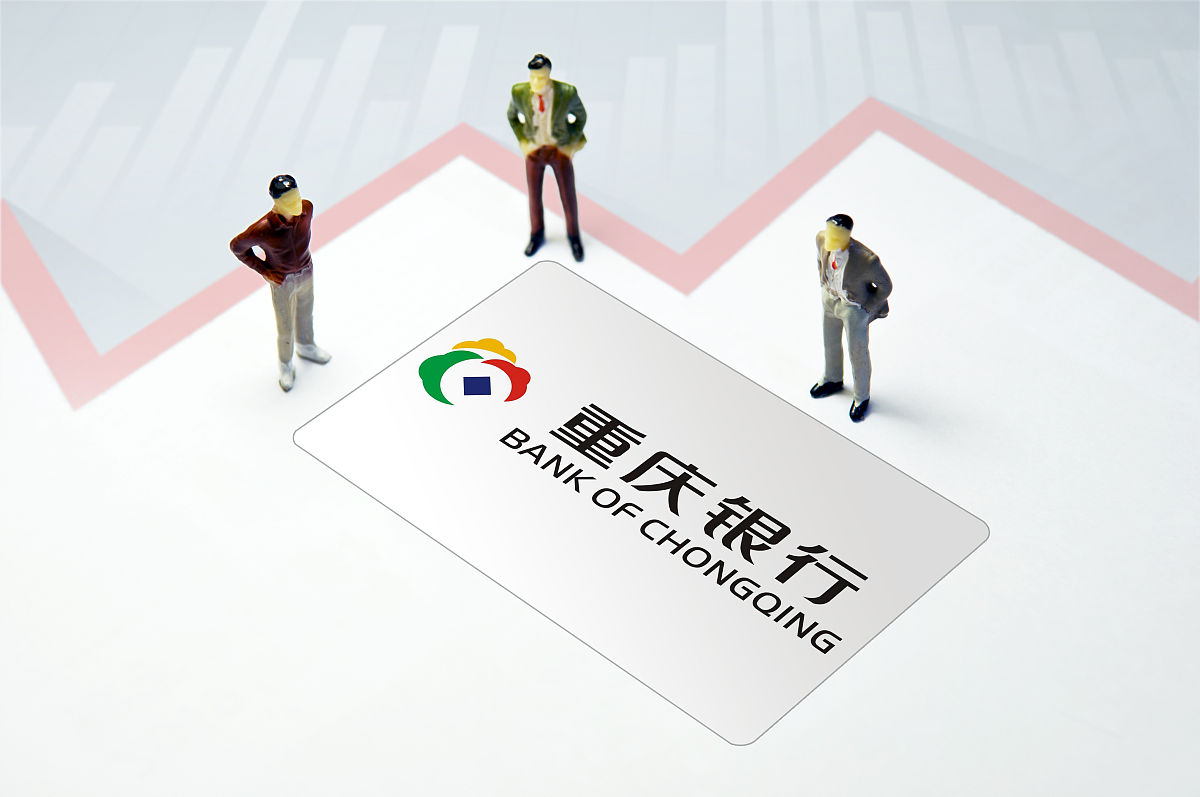 高级管理层为C银行的执行机构。在遵守法律、行政法规和本行章程规定的前提下履行诚信和勤勉的义务基本具有良好的经营及风险管控能力。高级管理层建立了报告制度董事会定期听取管理层工作报告内容涵盖战略执行、风险管理、内部控制、资产质量等领域全方面审视全行的经营管理状况。不存在规模占比高、话语权重、关键岗位长期不轮岗的分支机构负责人。用中文换一种表述