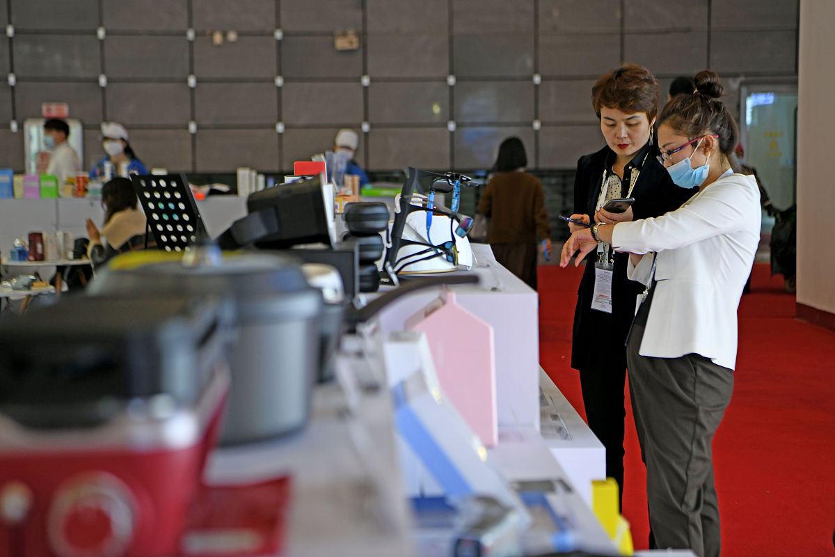 上海机场营运管理效率提升策略：跨部门协作、流程优化与信息化支撑