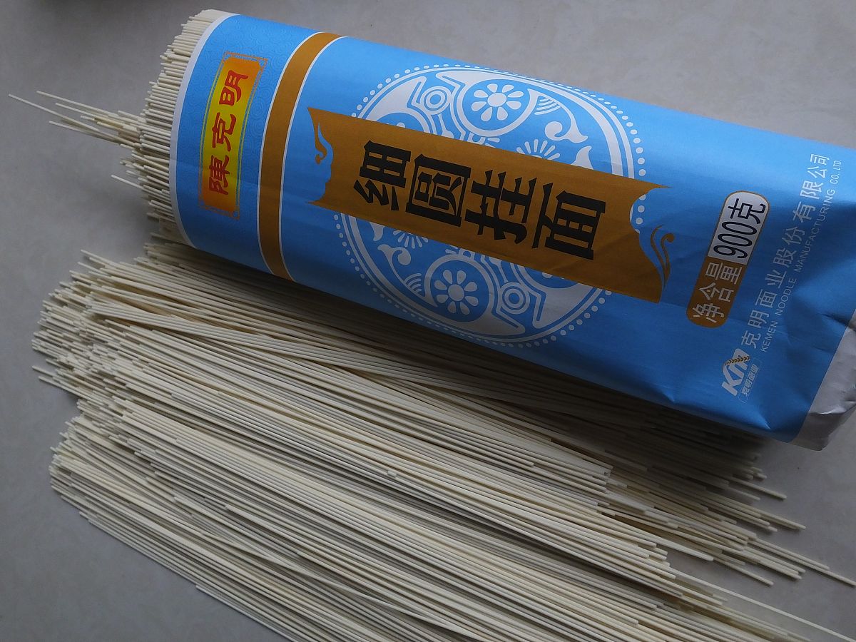 现在开始你是一个抖音文案高手抖音的文案风格如下有非常吸引眼球的标题内容带有生动有趣文案需要增加个人体会结尾要引导用户点赞文案最后追加tag格式事明白请回复ok写一篇关于长乐食品的有机无盐挂面文案有机无盐挂面 250g 0盐添加 农垦胜利粮油食品展销中心购买