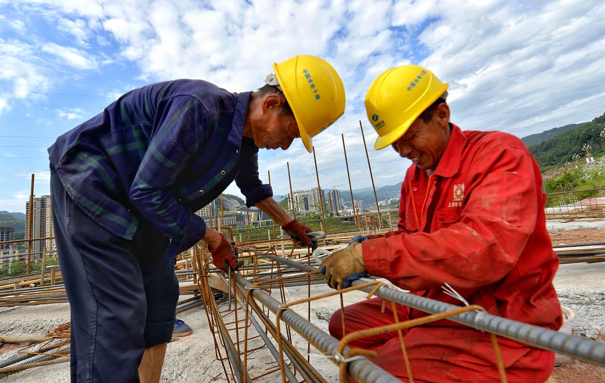 陕西江河工程项目管理公司施工安全管理实习摘要
