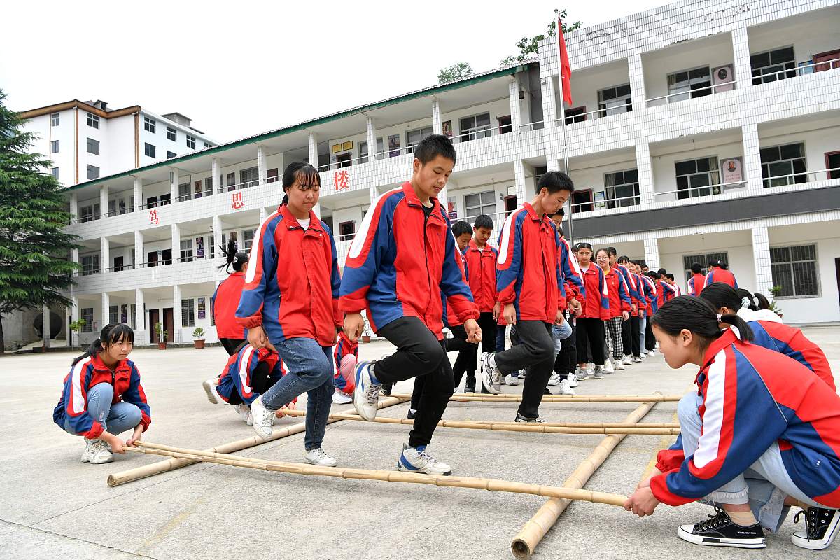 湖北省医药学校2023招生简章
