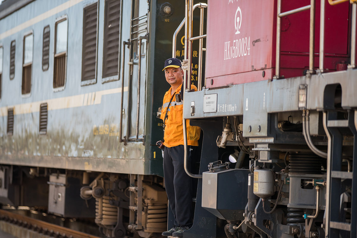 重庆职业学校火车驾驶与维修专业怎么样？优势、就业前景分析