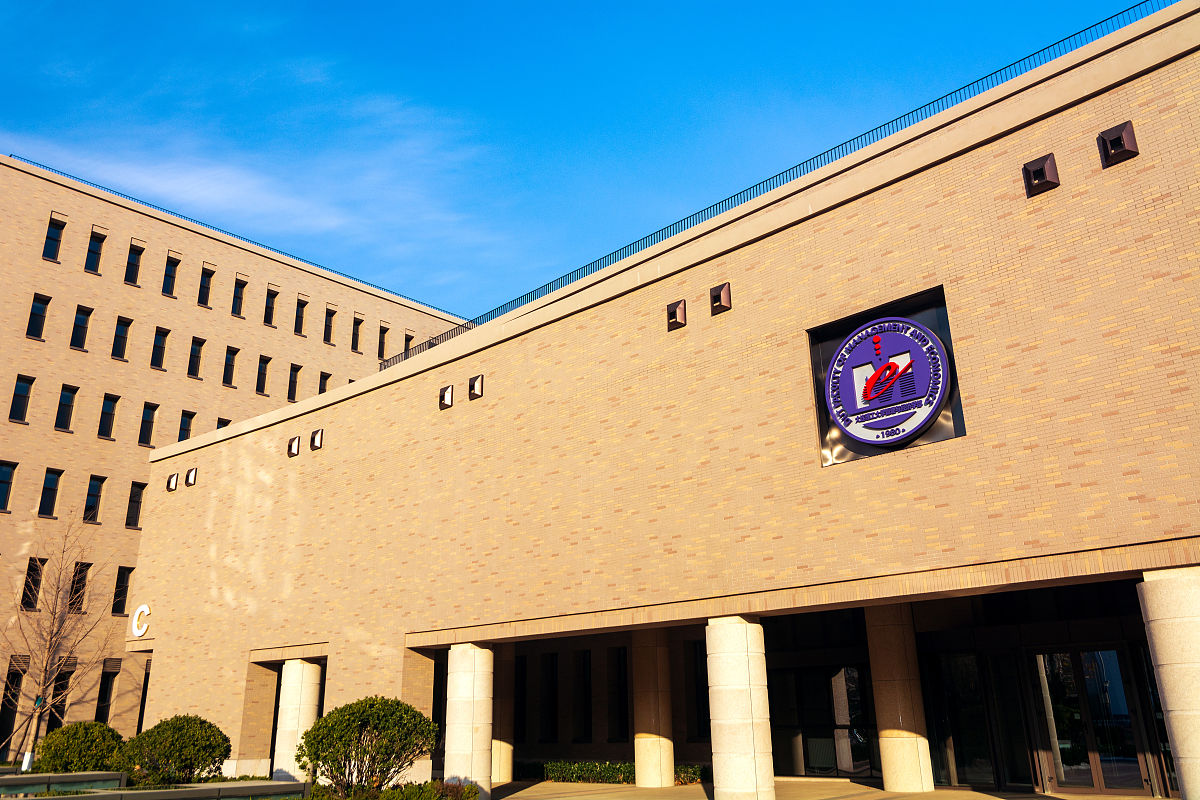 大连理工大学 vs 清华大学：哪个更适合你？