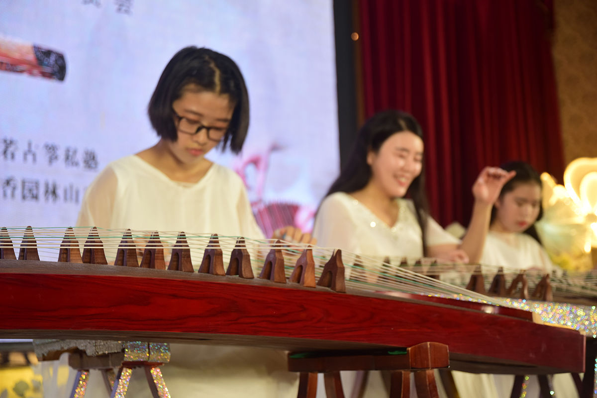 古筝：中国传统音乐的瑰宝