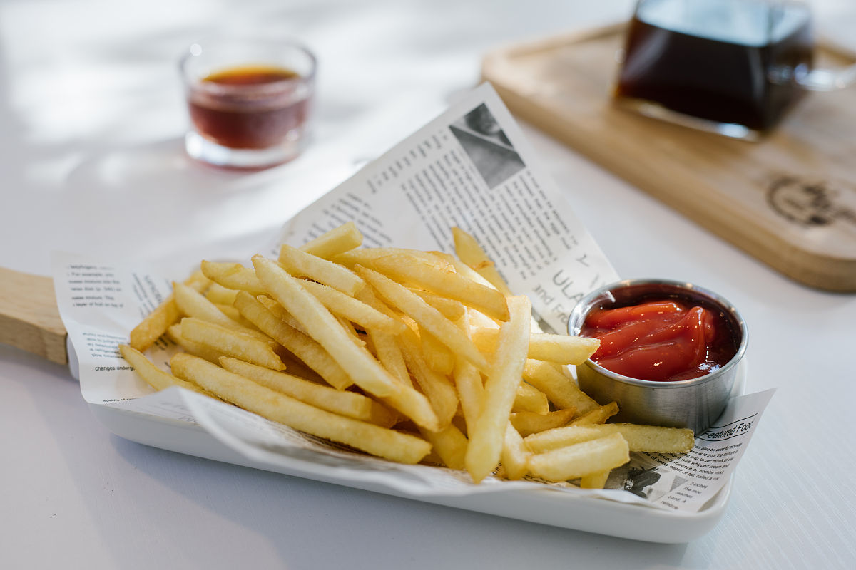 奶茶配薯条，美味新CP？探索味蕾的奇妙碰撞