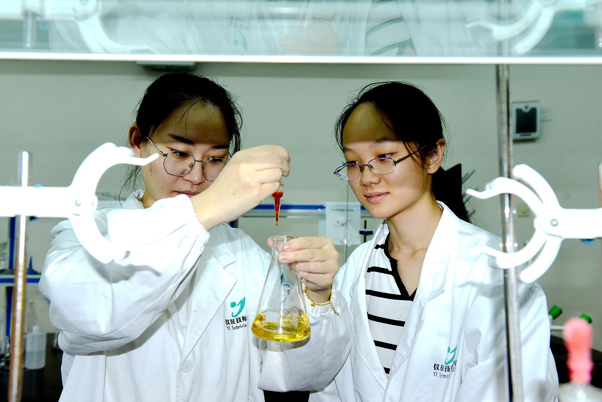仪征技师学院2021年招生简章 - 助力技能梦想，成就精彩人生