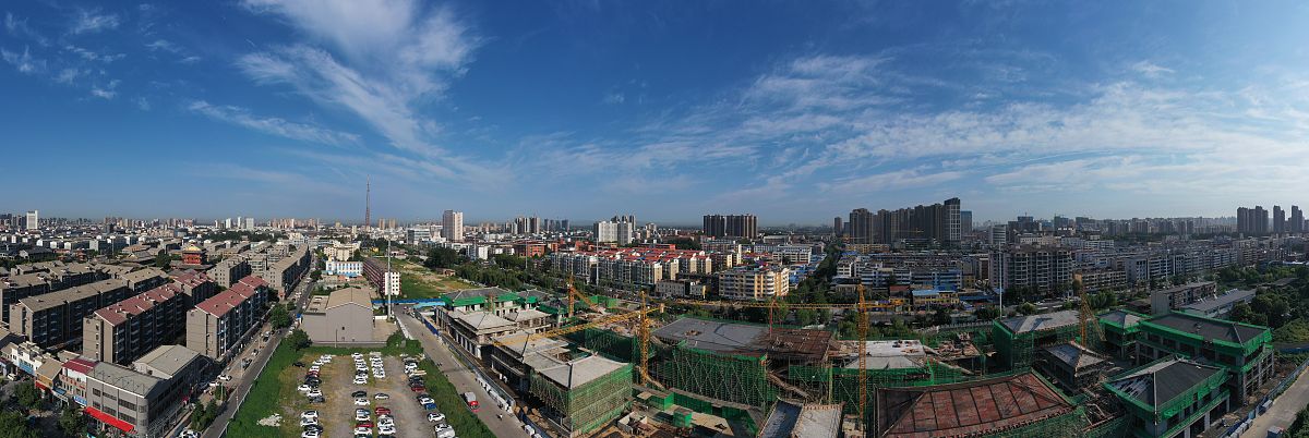 2019年8月30日,河南许昌,航拍的曹魏古城北城门施工现场.