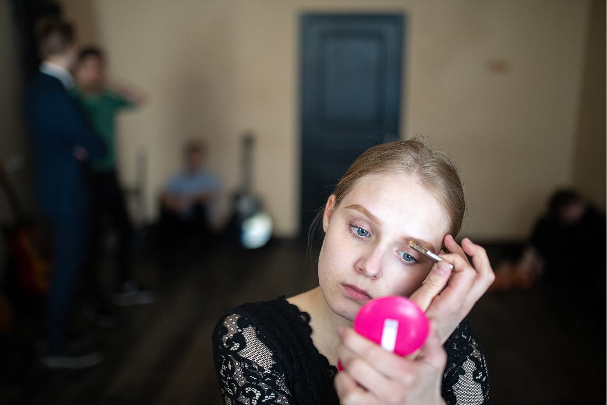 成都市省卫校2019年招生简章 - 报名时间、专业、考试信息