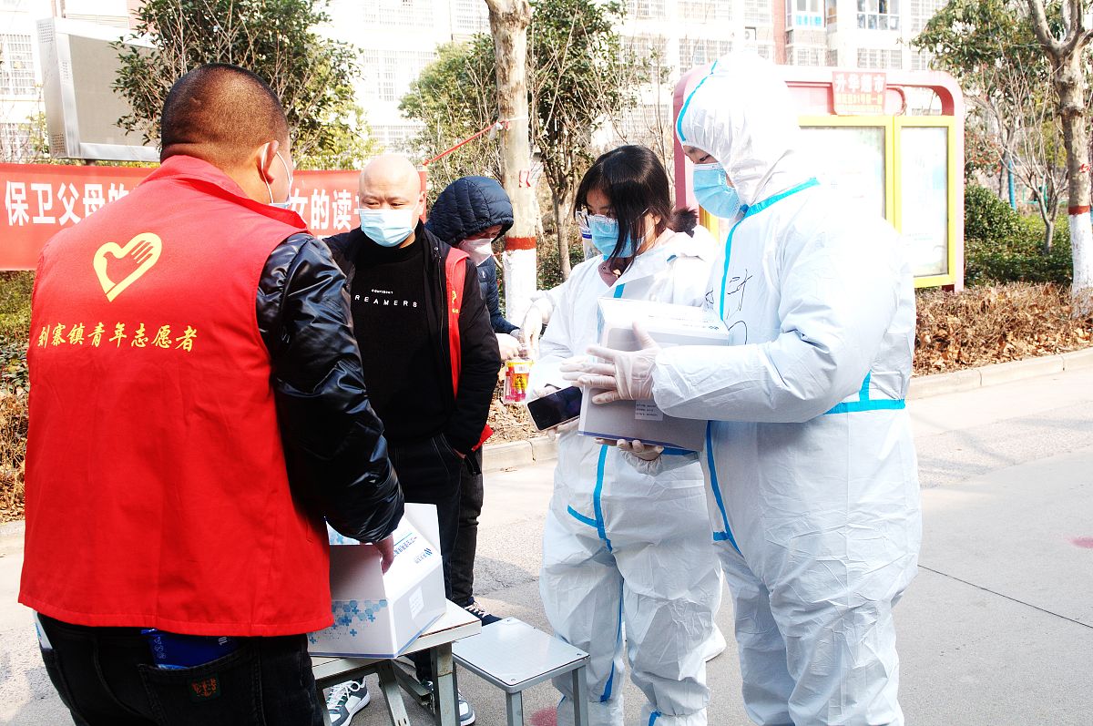 重庆卫生技工学校抗疫：积极响应国家号召，为社区居民提供健康服务