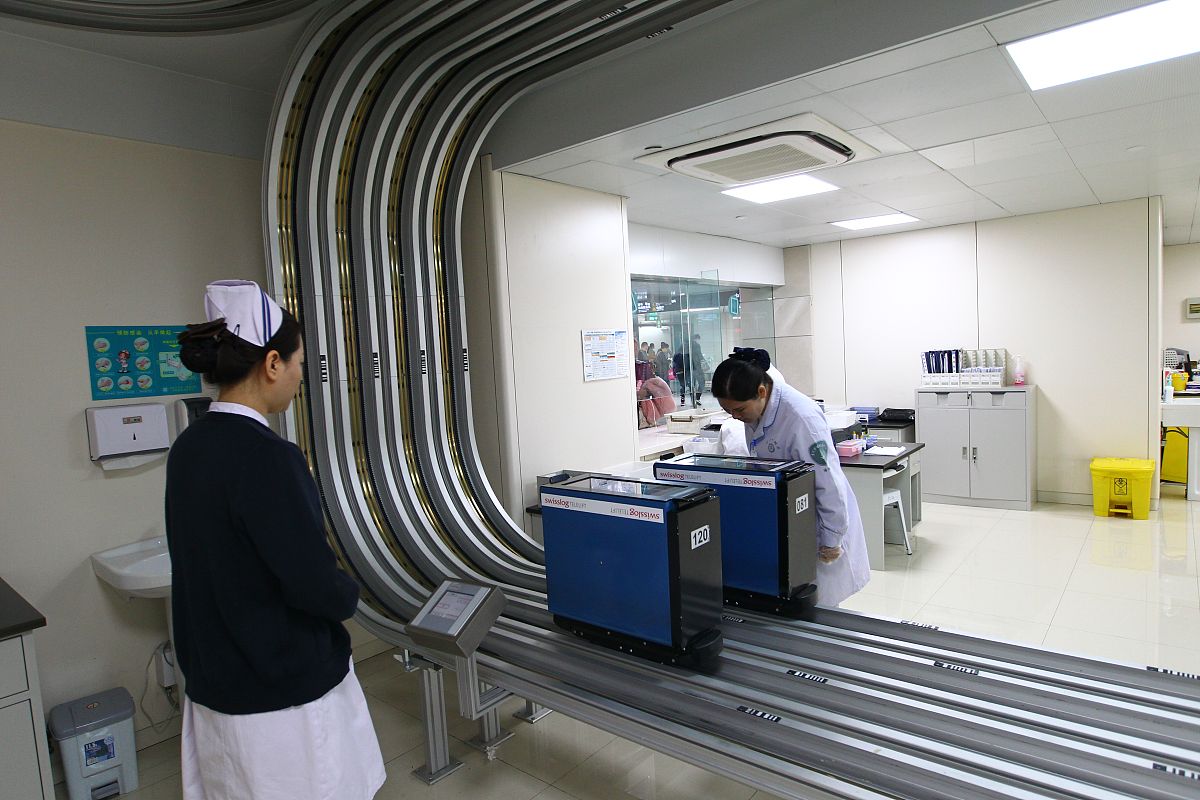 成都希望职业学校护理专业有没有实训设备