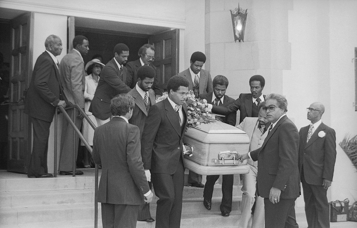 1垄断组织的主要形式有A卡特尔C托拉斯B辛迪加D康采恩