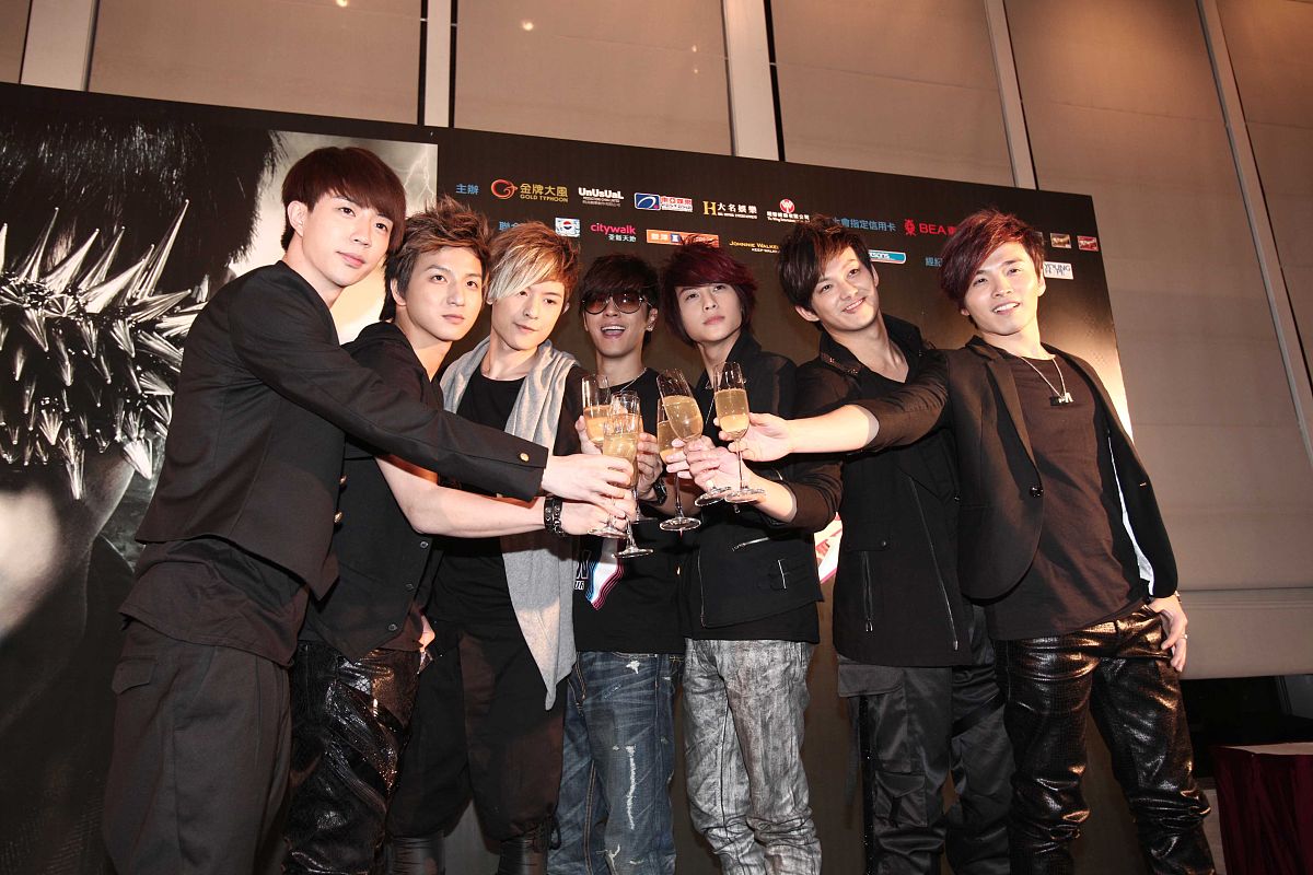 2010年5月2日,香港,罗志祥2010红馆《舞法舞天世界巡回演唱会》5月2日
