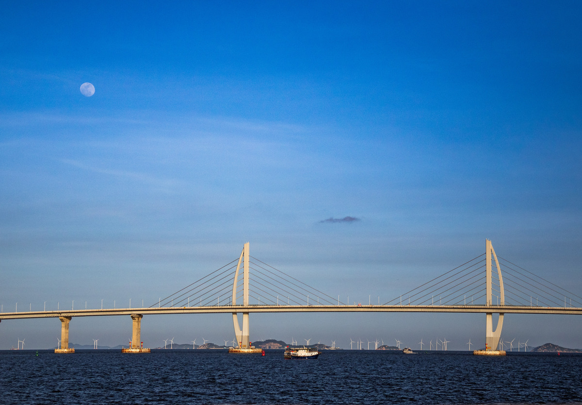 深港交通诗：一线牵，两地情