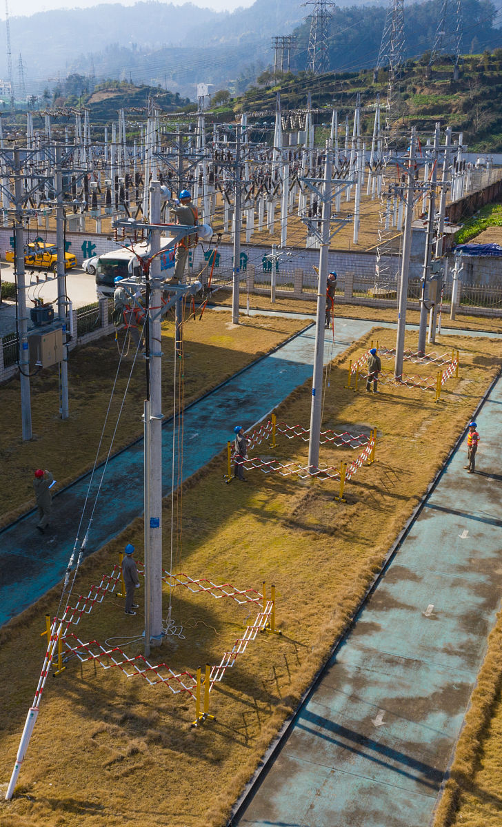 凉山州职业技术学校风电场机电设备运行与维护专业