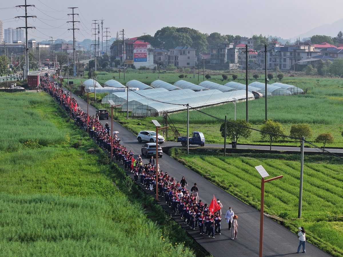 2026年4月1日,江西萍乡,芦溪镇第四中心学校举办春季
