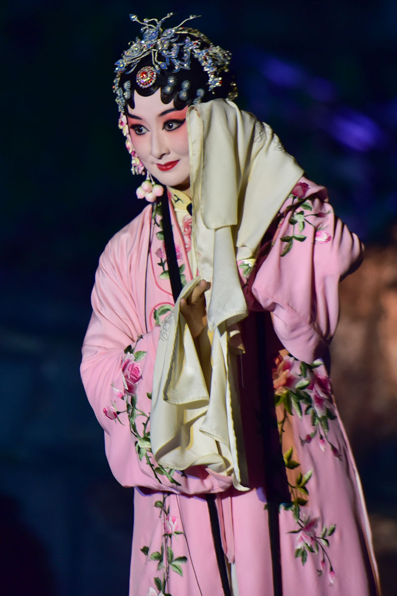 2020年9月19日,江苏苏州,"姑苏夜.虎丘月"虎丘曲会昆曲专场,江苏昆剧