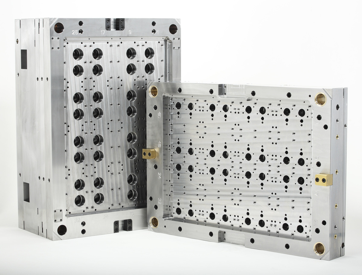 请用1000字讲述冷挤压模具设计基本要求