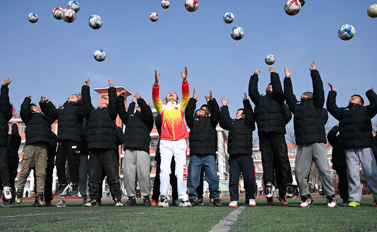 一元二次方程详解：概念、解法及应用