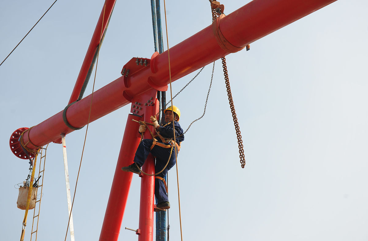 起重机悬吊重物具体在几米内属于空中长时间逗留