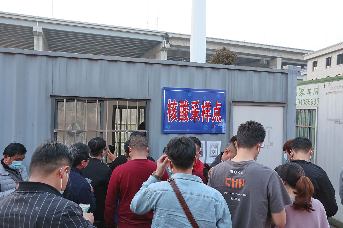 鹿泉市老百姓有困难怎么联系媒体曝光？要求：写一篇1000字左右的文章不能出现电话。