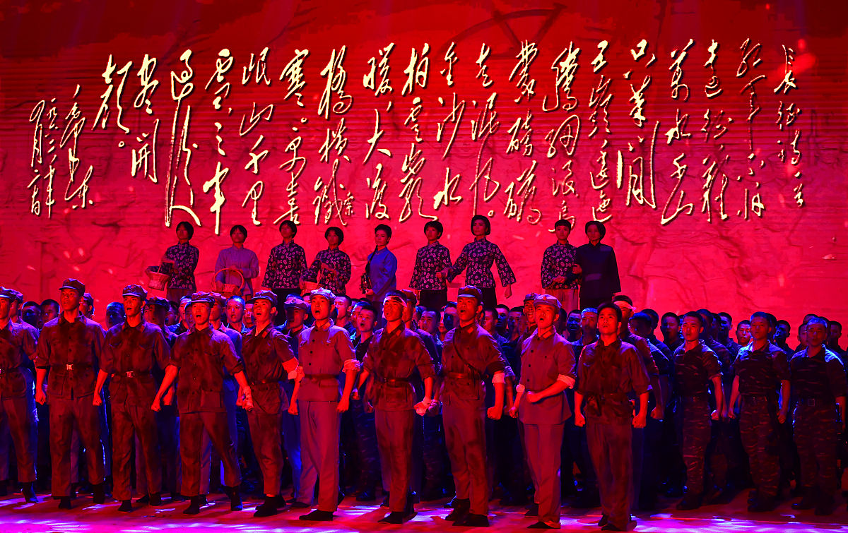 传承红色精神朗诵词：红色信仰，革命精神，奋斗不息