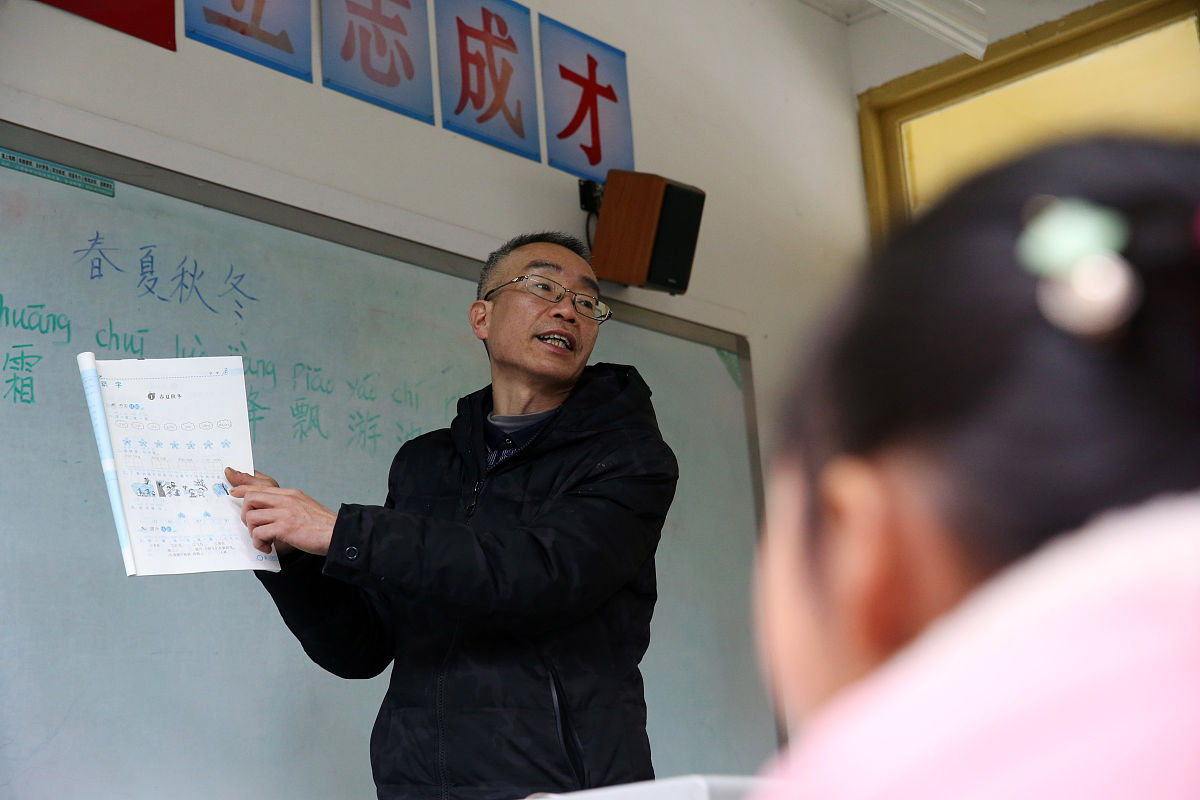 重庆铁路学校热门专业：铁路工程、交通运输等