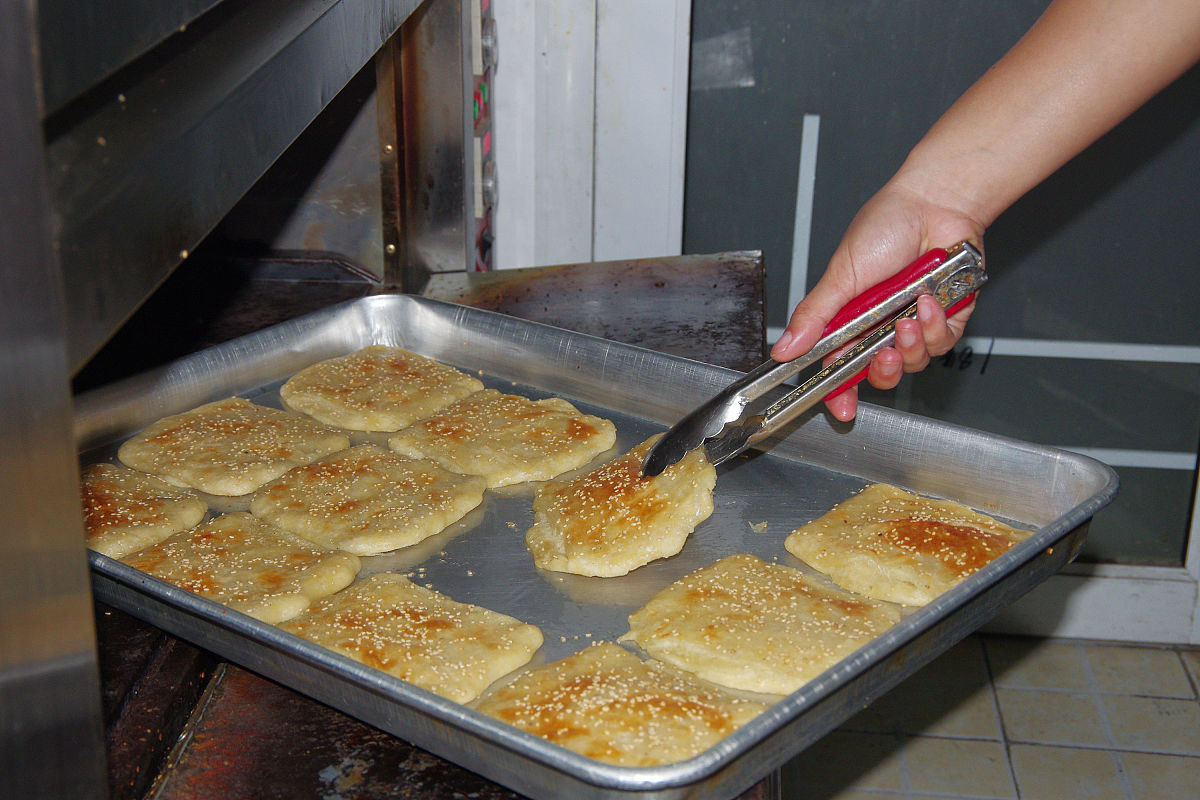 如何让烧饼凉了不发硬？