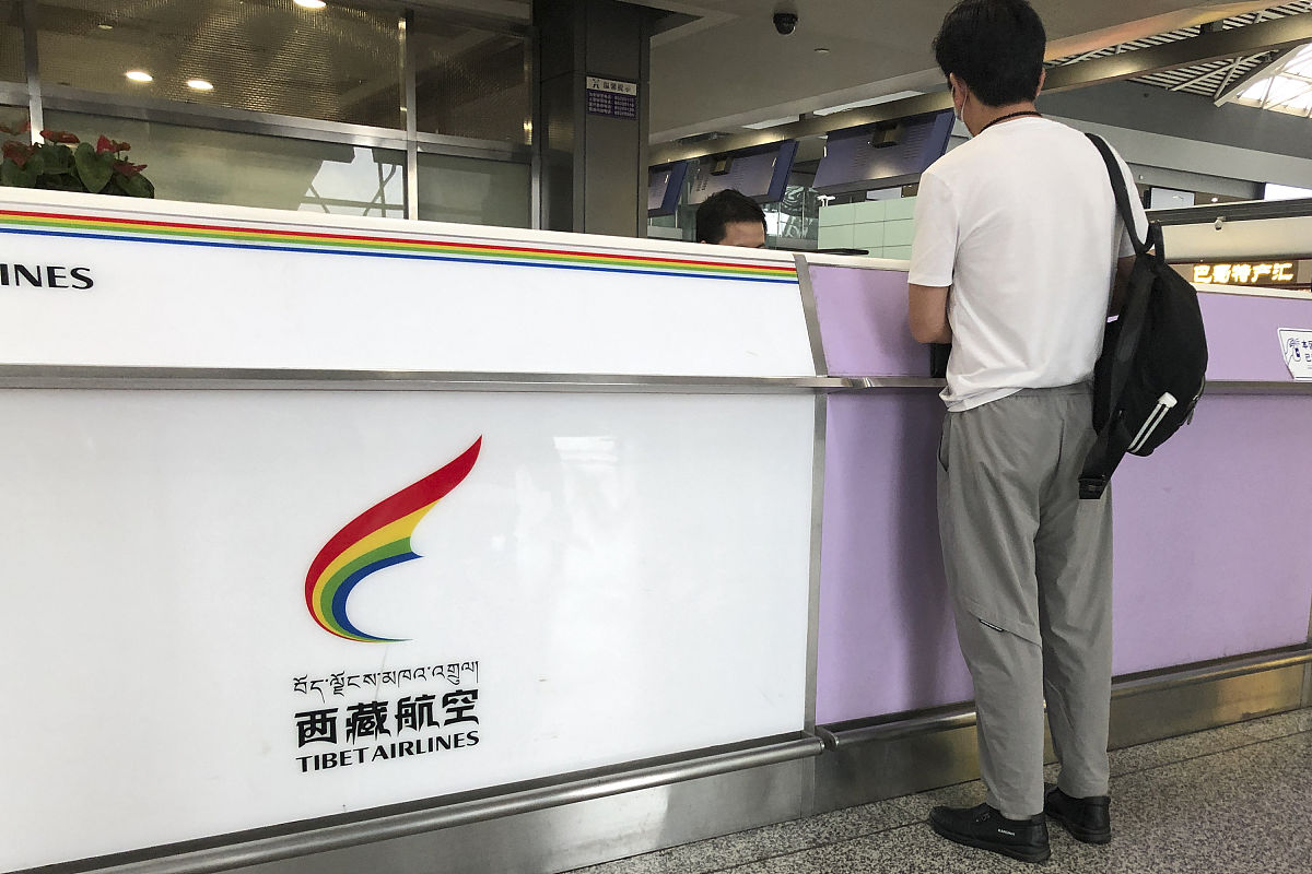 成都航空学校分享：有疤痕能读航空专业吗