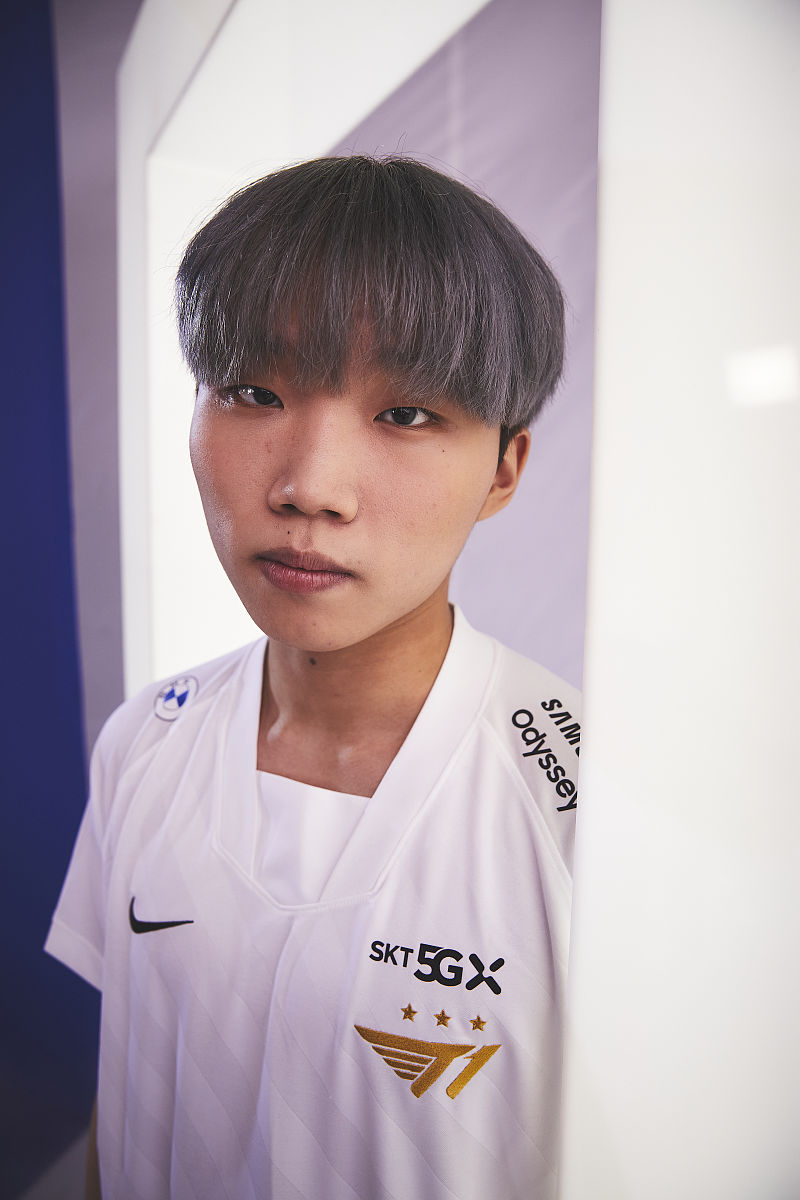 王者荣耀新手入门指南：从零开始玩转王者峡谷