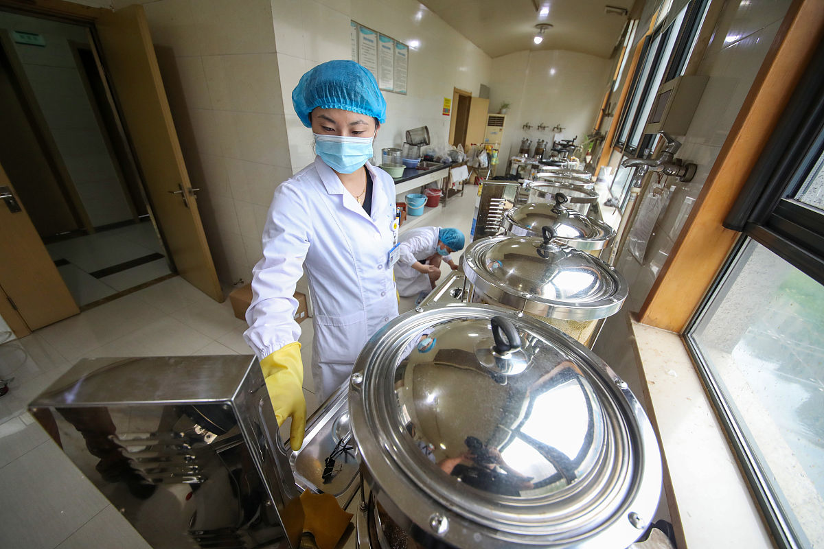 重庆护理学校请问一下中药学都有哪些比较实用的证可以考呢？