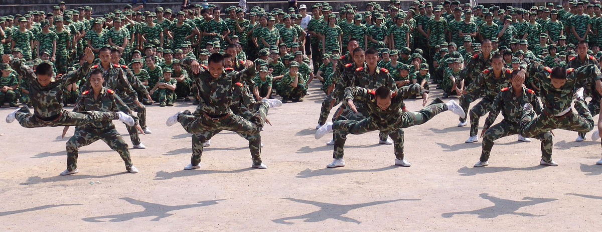 重庆航空女子职业高级中学专业设置：飞行服务、旅游管理、会计、电子商务等