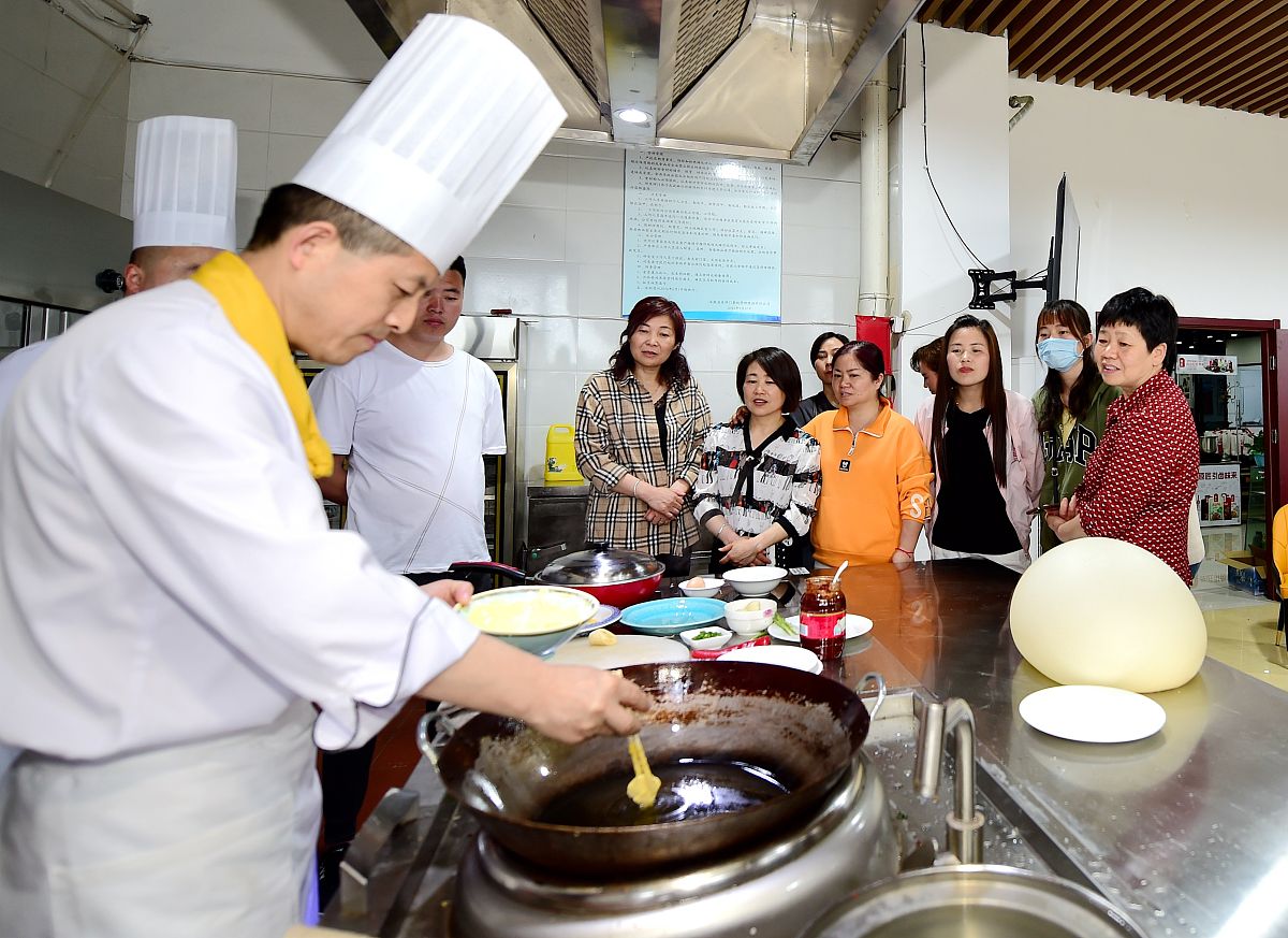 贵州地质学校中式烹饪教学质量如何？