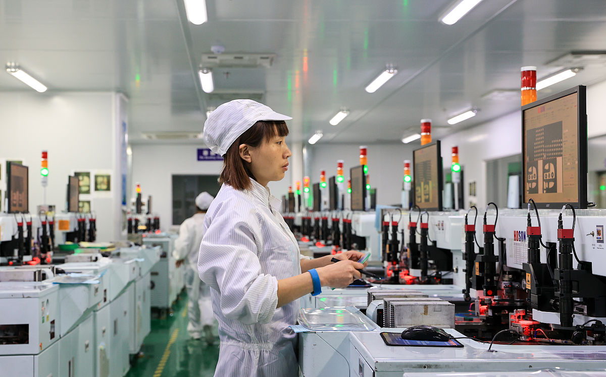 广东轻工职业技术学院精细化学品生产技术专业就业方向：前景广阔，多领域选择