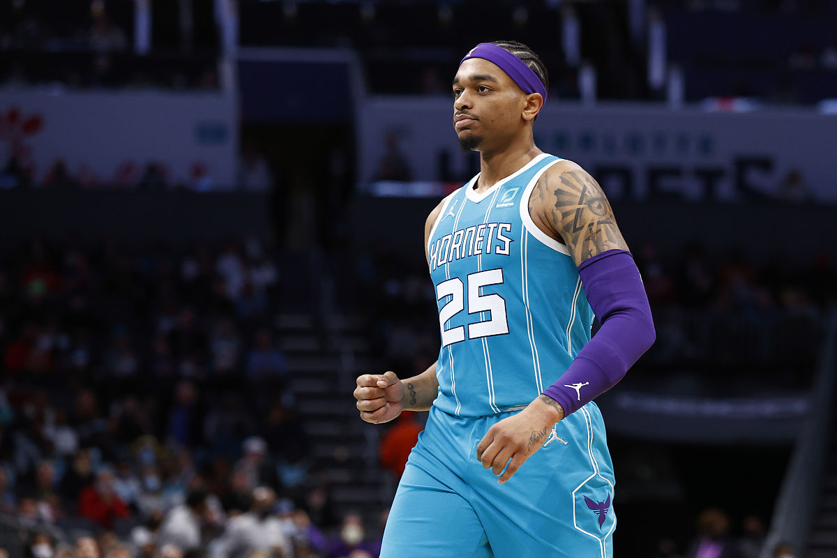 charlotte, north carolina - november 26: p.j. washington #25 of 