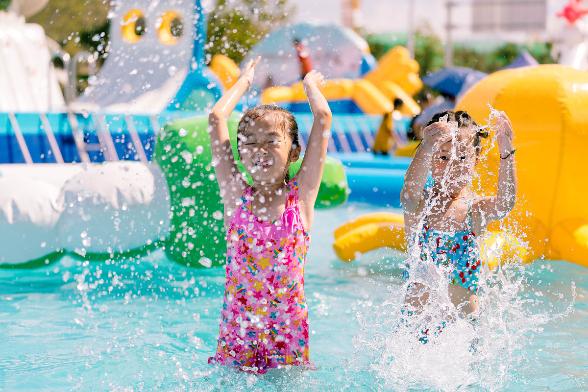 夏天：充满欢乐和活力的季节