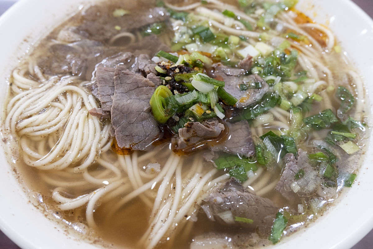 正宗牛肉面配方：简单易学，在家就能做！