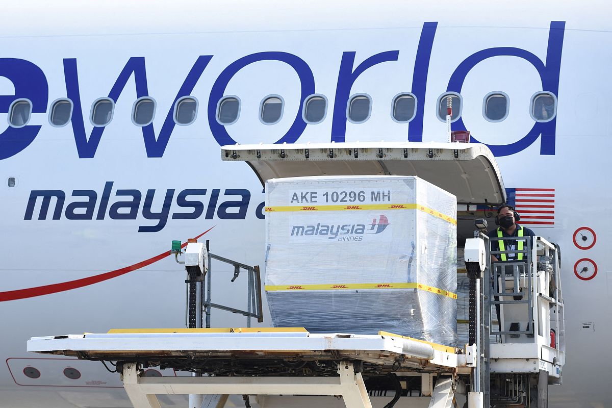 西安利君医药技工学校2022年招生简章 - 培养医药人才，成就未来梦想