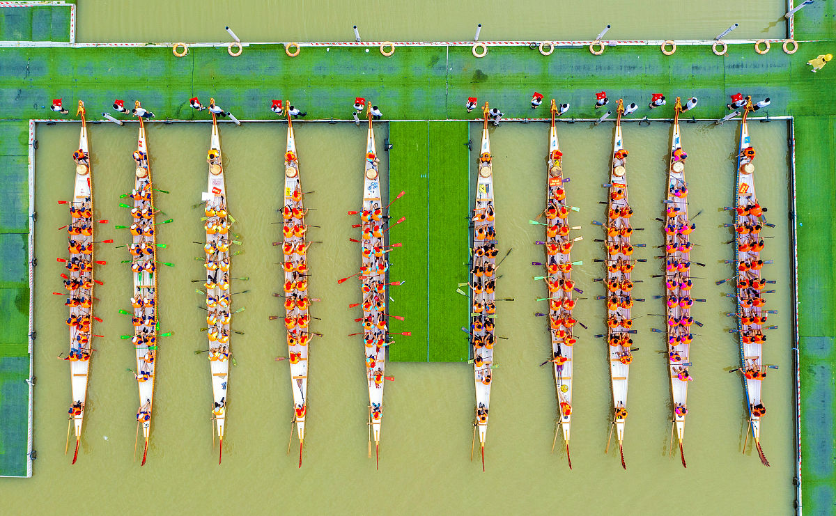 江苏泗洪中等专业学校2021年开设专业：电子商务、机电一体化、旅游管理、会计